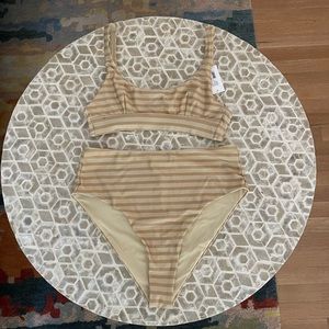 NWT Tigerlily Verena Bikini. Top SM. Bottom LG